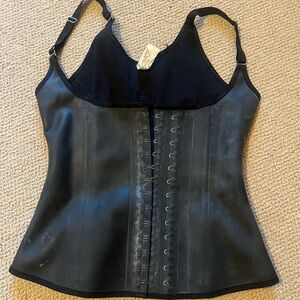 Ann Chery Elegant Black Top